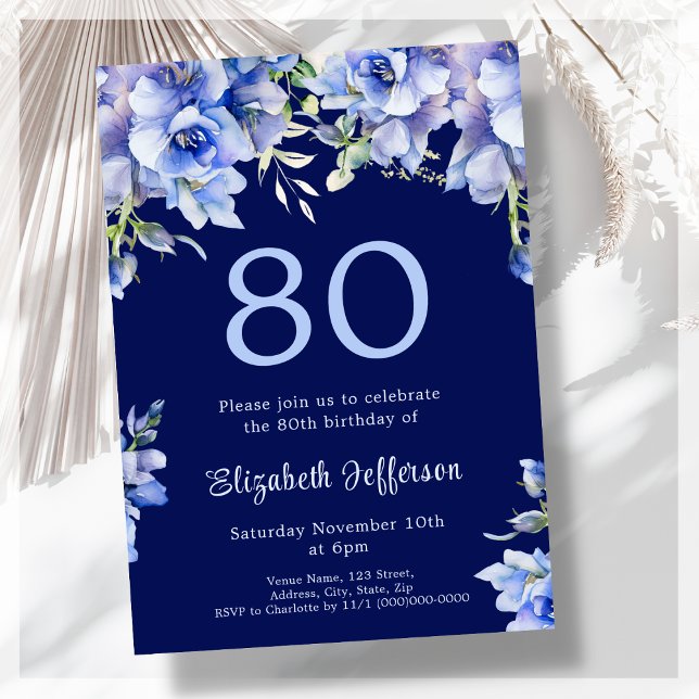 Elégant bleu floral 80e anniversaire Invitation (Créateur téléchargé)