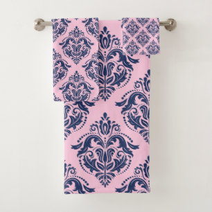 Élégant bleu marine sur damas vintage rose