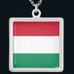 Elégant collier avec Drapeau de Hongrie<br><div class="desc">Montrez votre amour pour la Hongrie avec notre magnifique collier arborant le drapeau de la Hongrie ! Ce collier est plus qu’un bel accessoire, c’est une célébration de la culture vivante et du riche patrimoine hongrois. Le design accrocheur met en évidence le drapeau hongrois, ce qui en fait un moyen...</div>