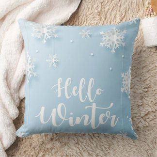 Élégant Coussin Flocon de Neige en Bleu Clair