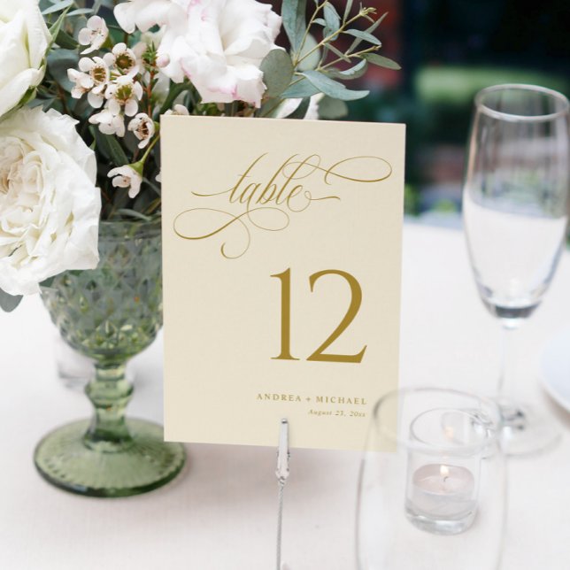 Elégant Crème Gold Script Mariage Numéros de table (Elegant Gold and Cream Wedding Table Numbers - Calligraphy - Luxury Wedding - Fancy & Glam)