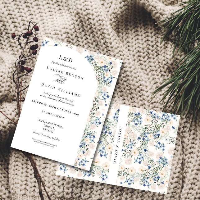 Élégant Faire-part de mariage floral bleu et blanc (Créateur téléchargé)