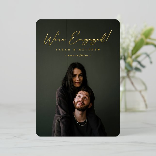Élégant Fiançailles de script Foil Faire-part phot (Debout devant)