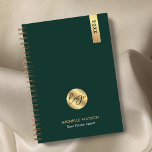 Élégant logo d'entreprise Green & Gold 2025<br><div class="desc">Séjournez organisé et en marque avec un planificateur de marque personnalisé avec ce design Elegant Emerald Green & Gold Business Logo 2025 Planner. Doté d'un design moderne vert foncé et faux or avec espace pour le logo, le nom et le texte personnalisé de votre entreprise. Un agenda simple, mais élégant,...</div>