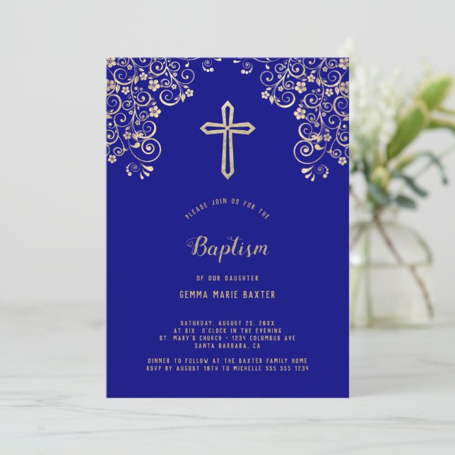 Elégant Marine Blue Gold Cross Baptism Invitation (Debout devant)