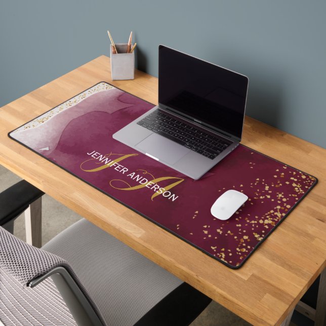 Elégant Monogramme Gold Burgundy Desk Mat (Bureau 2)