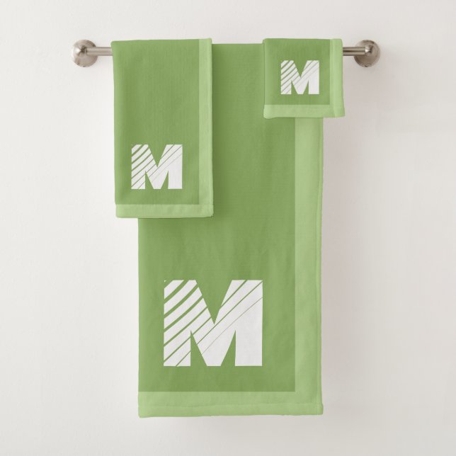 Élégant Monogramme Vert Sauge Personnalisé  (En situation)