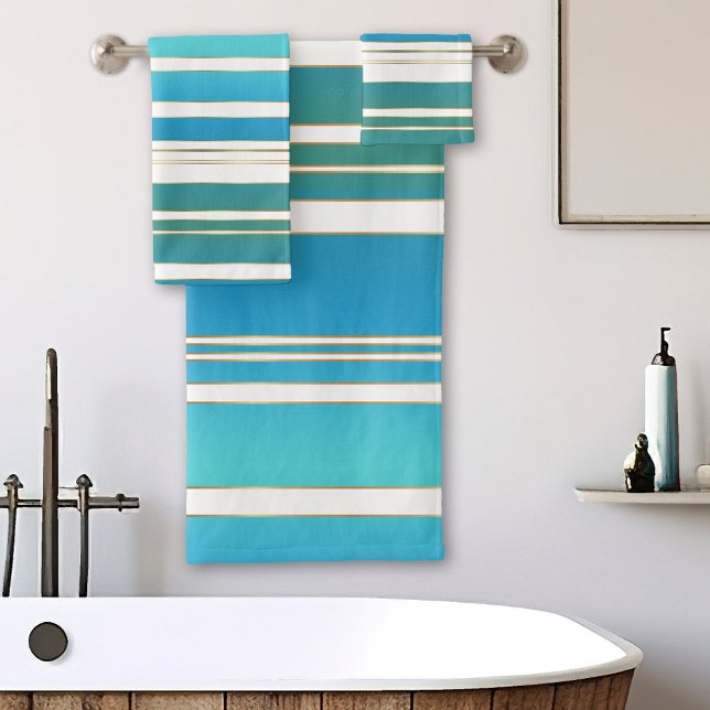 Élégant Motif Turquoise à rayures turquoise (A striped bathroom towel set in a variety of teal and turquoise with white and tiny gold lines)