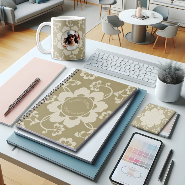 Elégant or Floral Ornamental Vintage (Créateur téléchargé)