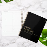 Elégant Personnalisé Avec Nom Mariage Plan Événeme<br><div class="desc">Présentez notre Elégant Personnalisé Avec Nom Mariage Plan Event, l'exemple de sophistication et d'organisation pour votre journée spéciale. Ce planificateur de mariage personnalisé est minutieusement conçu avec une palette de couleurs noir et or intemporelle, exubérant élégance et luxe qui complète parfaitement votre thème mariage. Conçu pour simplifier votre voyage de...</div>