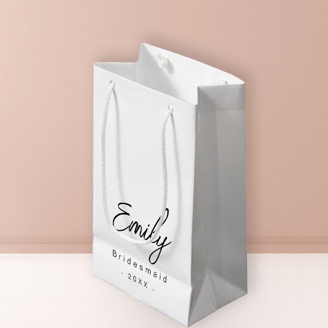 Élégant petit sac cadeau de Bridesmaid | Blanc noi (Personalize Your Custom Name in Stylish Handwritten Script. Add Year of Wedding Celebration.)