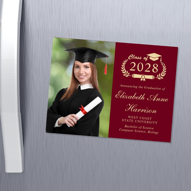Élégant Photo Burgundy College Graduation Magnet (Share the pride and excitement of your graduate's achievement with friends and family near and far)