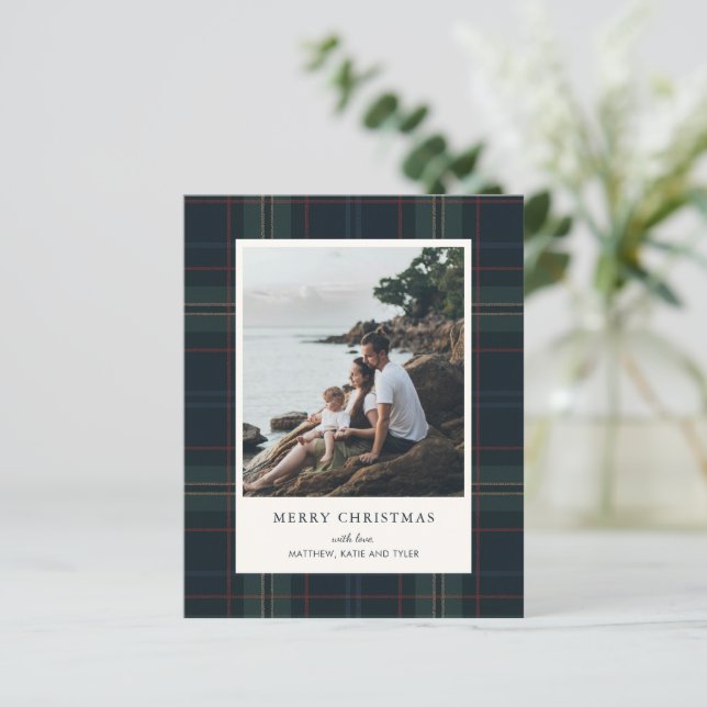 Elegant Plaid Photo Budget Christmas Card (Debout devant)
