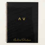 Élégant planificateur quotidien Motif noir<br><div class="desc">Ce livre est parfait pour l'homme d'affaires. Le design épuré et moderne de ce planificateur en fait un lieu idéal pour faire l'horaire quotidien des événements au bureau, lors d'une conférence ou tout autre événement professionnel. Personnalisez cet élégant planificateur motif noir avec votre nom, vos initiales ou votre devis préféré....</div>