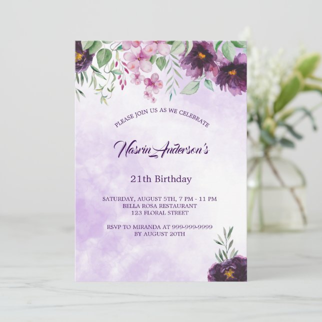 Elegant Purple Floral Birthday Invitation (Debout devant)