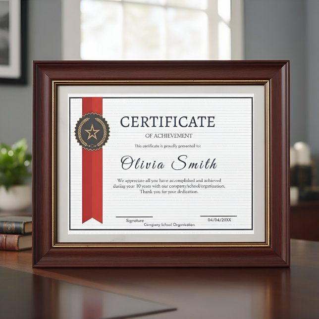  Elegant Red & Gold Achievement Award for Staff (Créateur téléchargé)