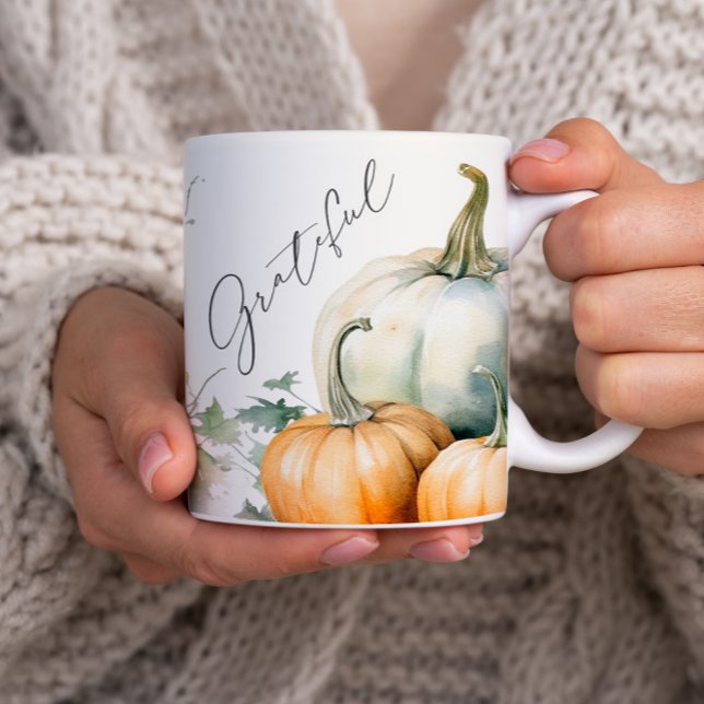 Élégant Script Grateful Rustic Citrouille Mug (An elegant script grateful rustic fall pumpkin nug.)