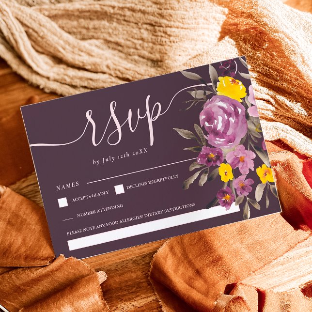 Élégant violet foncé mariage floral rsvp monogramm (Elegant dark Purple floral wedding rsvp monogram)