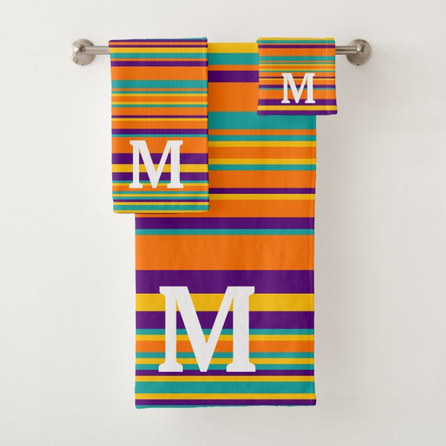 Elegant yellow purple and orang stripes monogram (En situation)