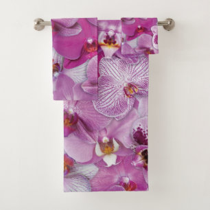 Elégante aquarelle fleurie décorative attirant l'o