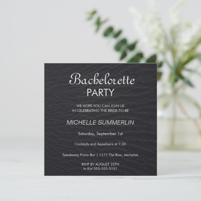 Élégante Black Bachelorette Party Invitation (Debout devant)
