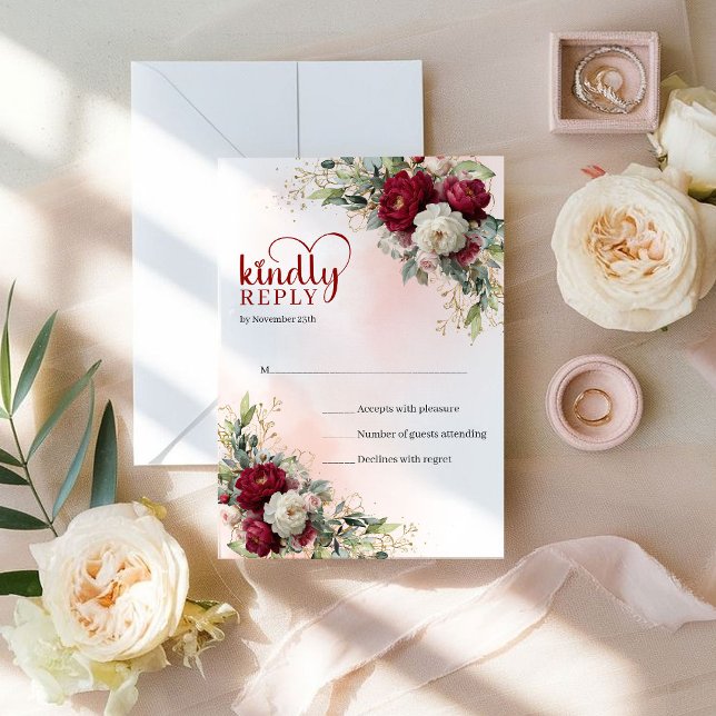 Élégante carte de réponse de mariage floral doré B (Sophisticated Boho Merlot Gold Floral Wedding RSVP)
