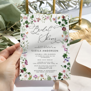 Elégante Violet Floral Bridal Shower Invitation