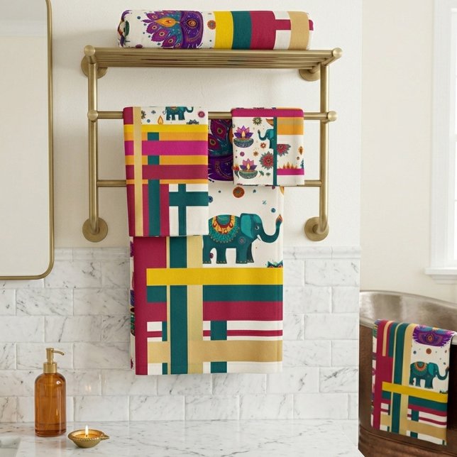 Élément Géométrique Coloré de Paon d'Éléphant Indi (Bath towel set featuring a fusion of traditional Indian motifs and modern design)