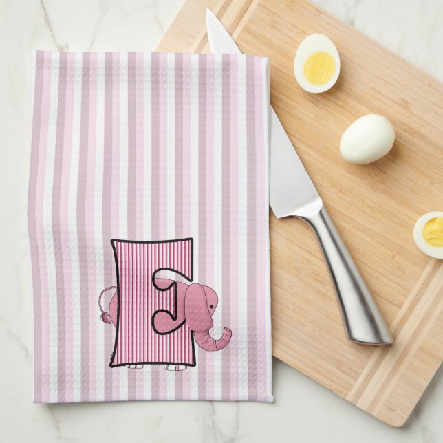 Eléphant rose Enfants Monogramme E Serviette (Quart Plié)
