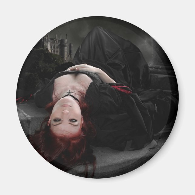 Elizabeth Bathory Magnet (Devant)