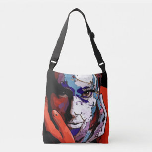 Elle a taché dans le sac mortuaire à peinture