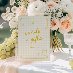 Elle A Trouvé Ses Cartes Et Cadeaux De Fête des ma