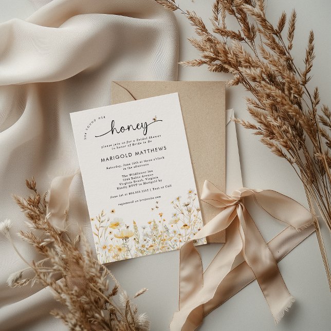 Elle a trouvé son faire-part de mariage Honey (She found her Honey Wildflower Bridal Shower Invitation )