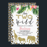 Elle est deux Wild deuxième invitation d'anniversa<br><div class="desc">Elle est deux Wild Second Birthday Invitation peau de léopard motifs et de safari floral tropical filles elle est deux sauvage, invitation de deuxième anniversaire. Le design comprend trois animaux safari en parties scintillant d'or et des mots, quelques feuillages et des fleurs tropicales et un motif en peau de léopard....</div>