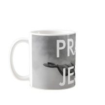 Éloge Jésus dans la tasse de bureau du Brésil