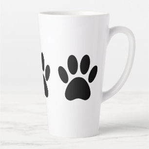 Empreintes de pattes de chien en Mug de café noir
