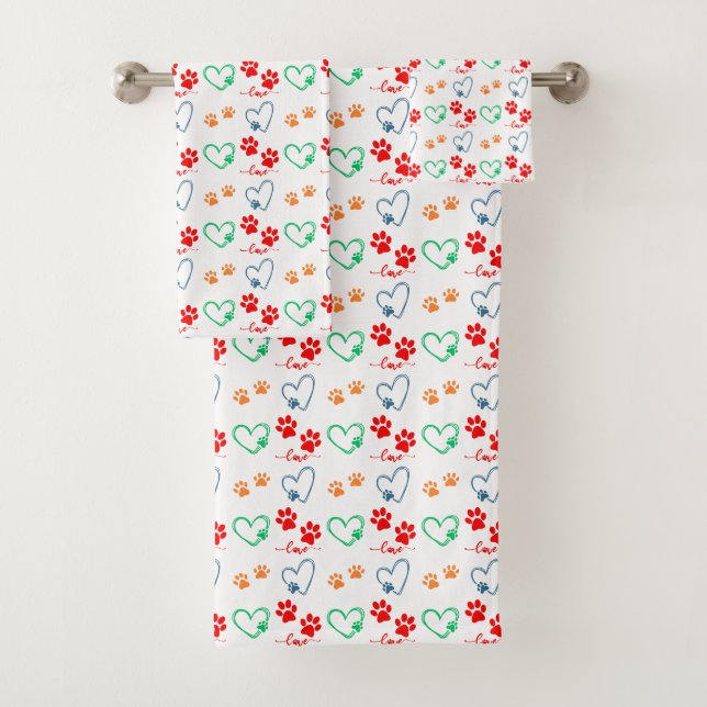 Empreintes de pattes de CHIENS mignons et COEURS D (En situation)