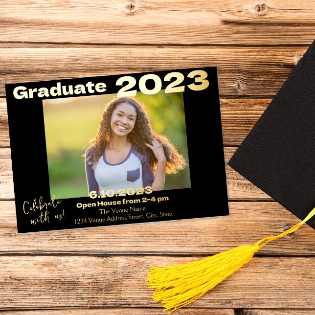 En Aluminium Black and Gold Photo Graduation Invitation Card (Créateur téléchargé)