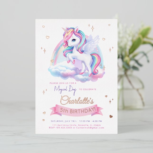 En Aluminium Foil Invitation Unicorn Anniversaire. (Debout devant)