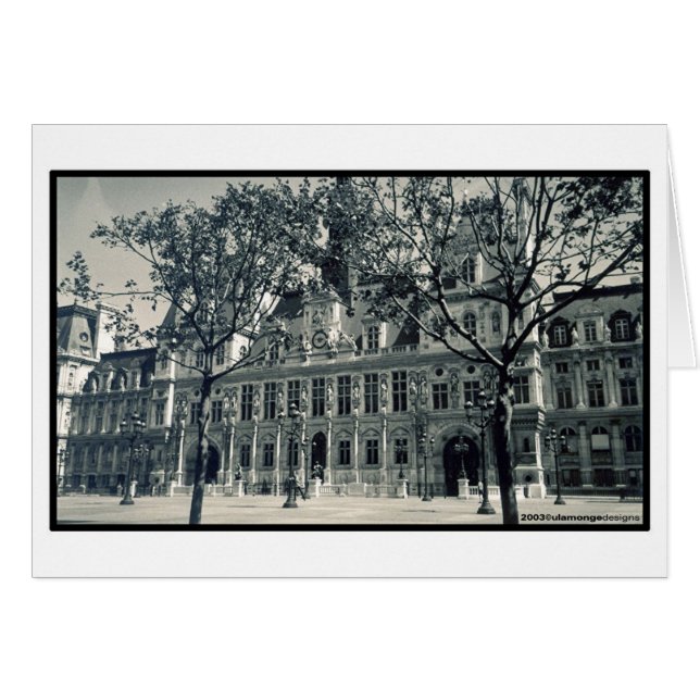 En attendant... à l'Hôtel de Ville (Devant horizontal)