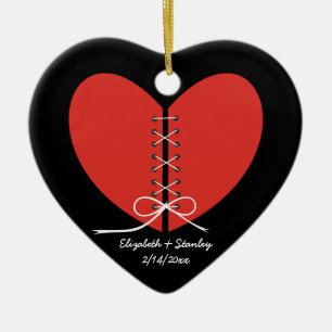 En Céramique Deux moitiés d'un coeur noué avec un ornement ruba