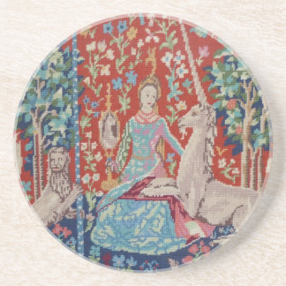 En Grès CH Madame et les dessous de verre de tapisserie de