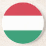 En Grès Dessous de verre avec Drapeau de Hongrie<br><div class="desc">Protégez vos surfaces avec élégance grâce à notre élégant dessous de verre arborant le drapeau de la Hongrie ! Ce dessous de verre est plus qu’un simple élément pratique, c’est une célébration de la richesse culturelle et patrimoniale de la Hongrie. Le design dynamique affiche le drapeau hongrois, ce qui en...</div>