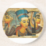 En Grès Égypte ancienne 3 Dessous de verre<br><div class="desc">Belle oeuvre d'art de l'Égypte antique. Ces photos sont en fait des images trouvées sur les murs dans des pyramides et d'autres endroits à travers l'Egypte. Colorés et magnifiques,  ils fabriquent des produits fins qui se démarquent vraiment dans une pièce.</div>