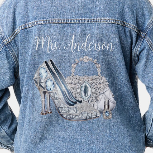 En Jean Veste Denim de mariée (Diamond shoes, purse and lipstick case. Personalize with your text in the font style you prefer.)