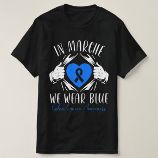 En mars, nous portons un T-shirt bleu