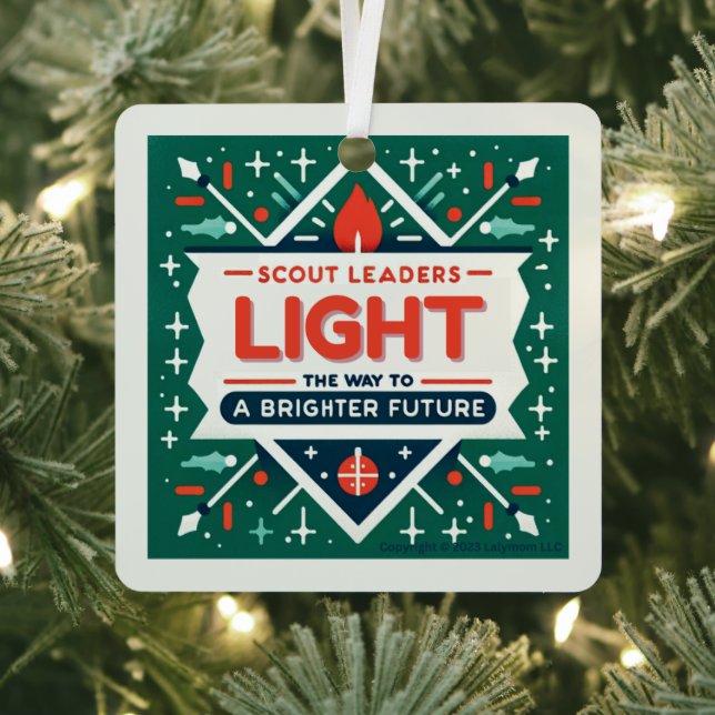 En Métal Les chefs scout construisent un ornement plus bril (Insitu)