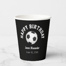 Gobelets de vaisselle pour fête d'anniversaire sur