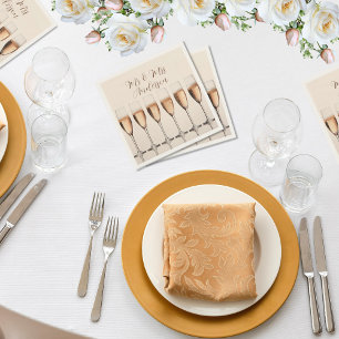 En Papier Mariage serviette rangée de lunettes de champagne 