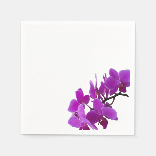En Papier Orchidées violettes sur une serviette blanche (Devant)